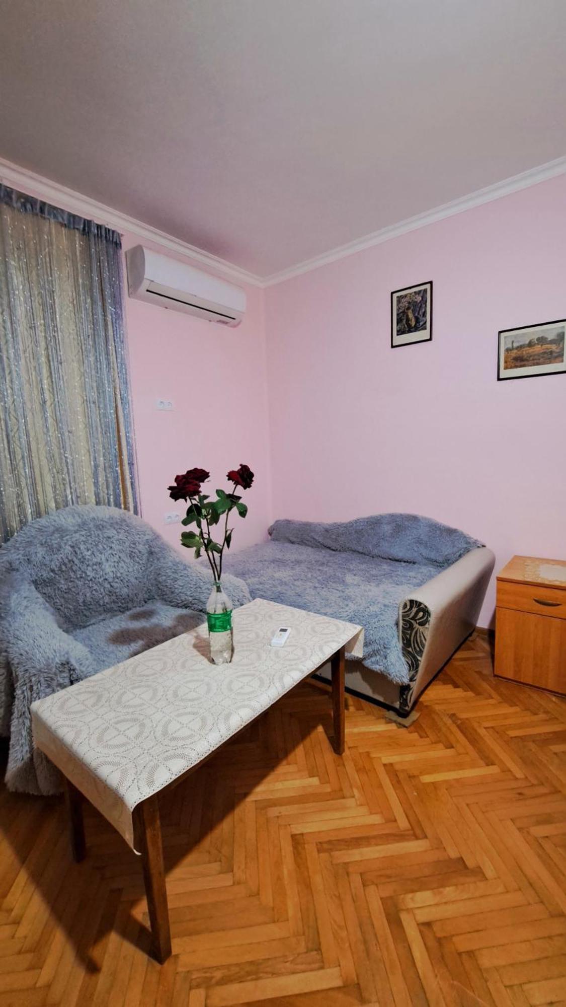 Beautiful Apartment In Old تبليسي الغرفة الصورة
